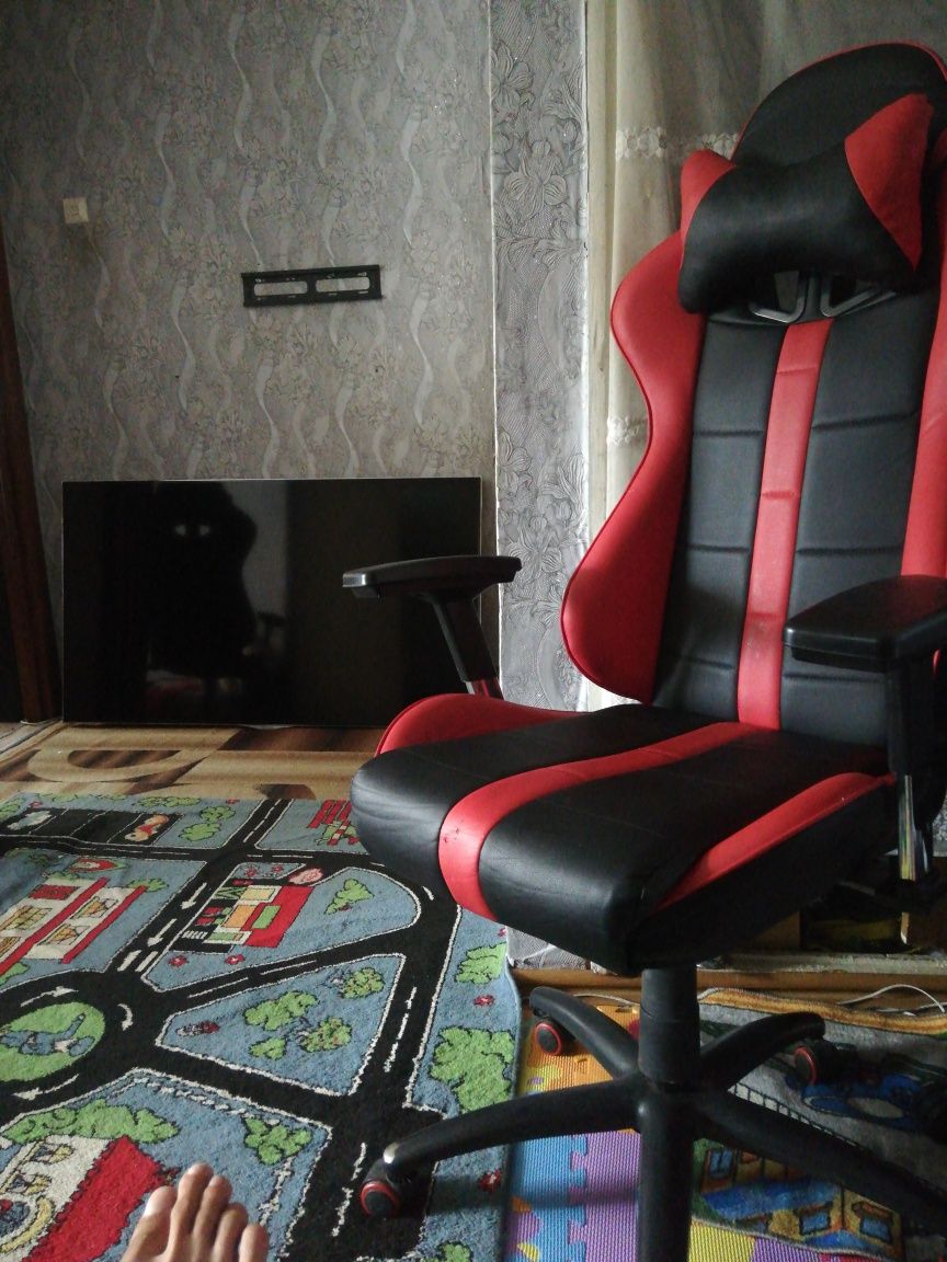 Игровое компьютерное кресло стул