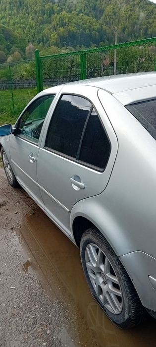 Vând sau schimb cu remorca