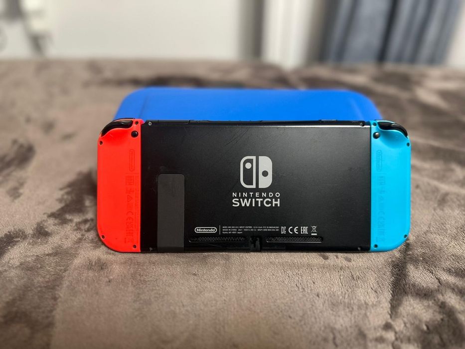 Nintendo  Switch