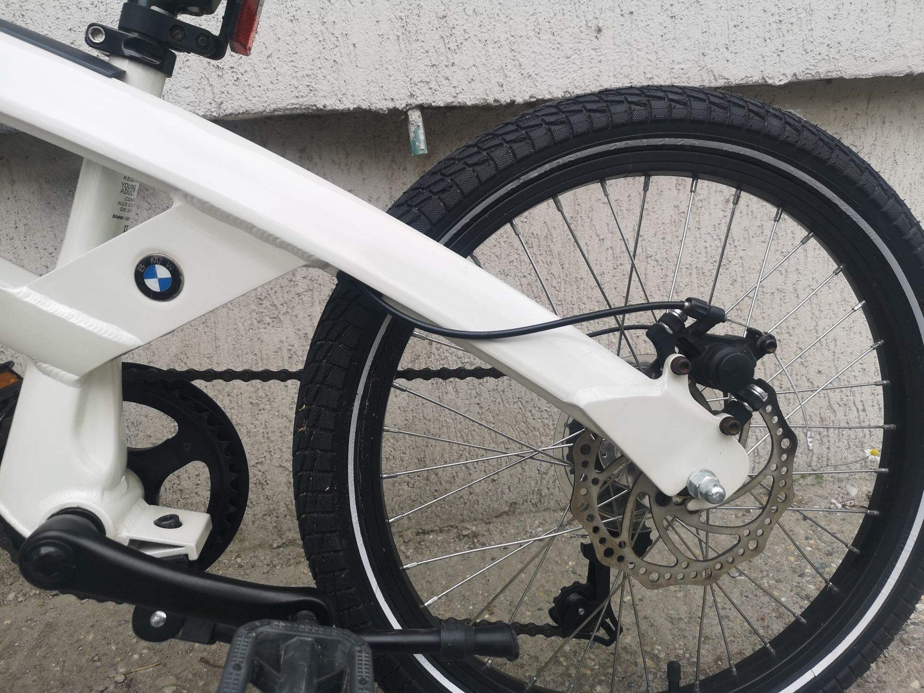 Bicicleta copii BMW JUNIOR 20 Zoll frane disc alb perlat 6-9 ani