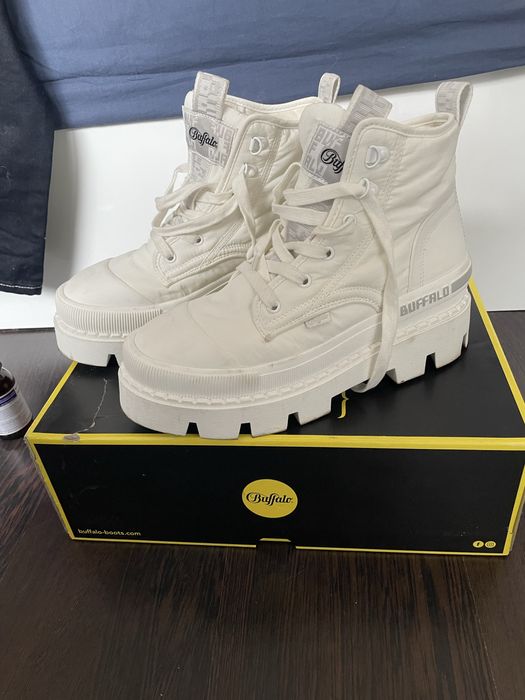 Buffalo Raven Hi 41