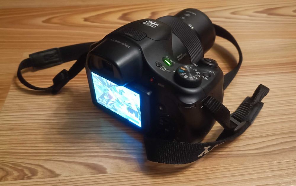 Фотоапарат Sony DSC-HX300