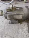 Vând motor trifazic