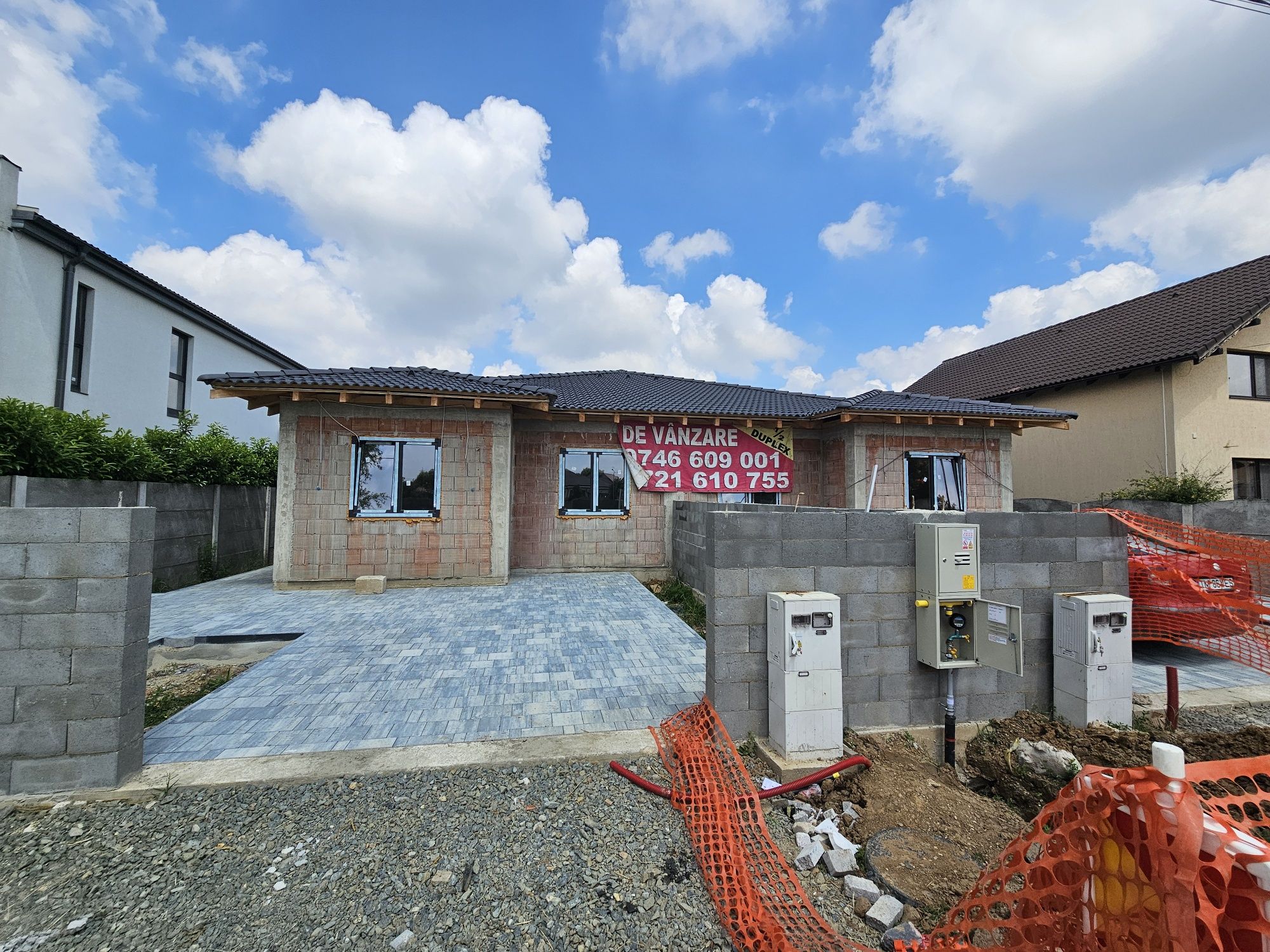 Casa duplex parter Giroc , 445mp teren fiecare jumătate , 114 mp utili