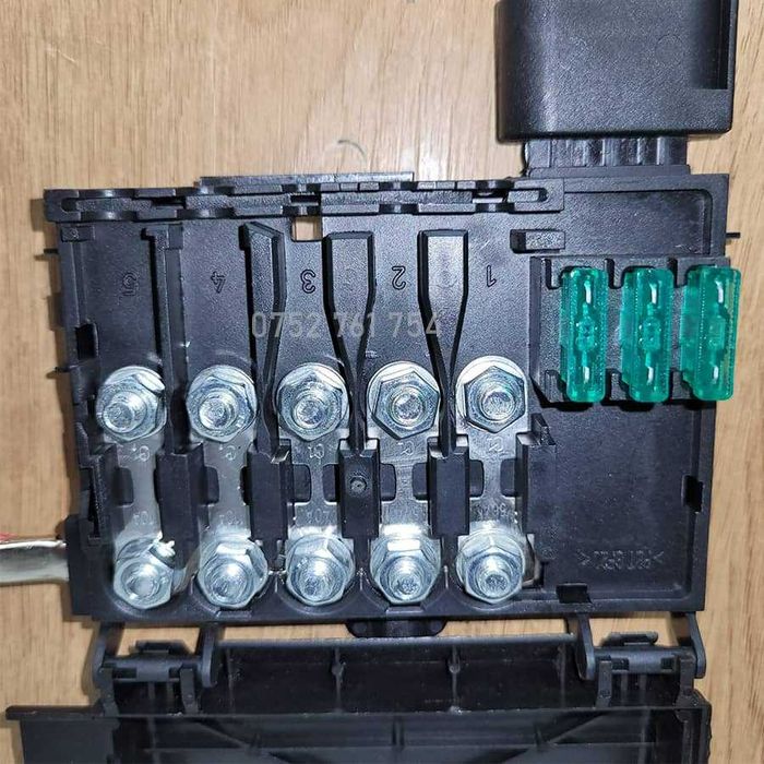 Tablou Sigurante Baterie Golf 4 Leon Toledo Octavia 1 Audi A3