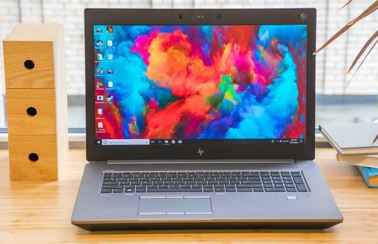 17.3" Tъчскрийн I7-8850H/32GB DDR4/Quadro p4200/Светеща клавиатура