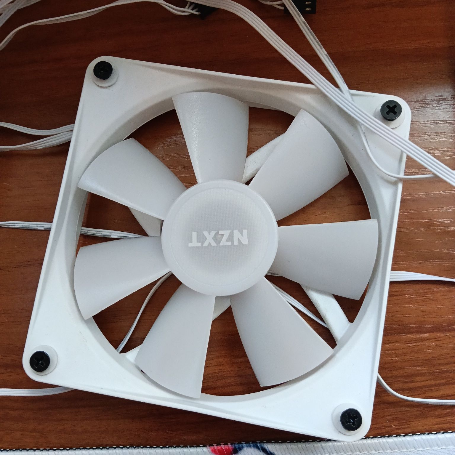 NZXT вентилатори за компютър