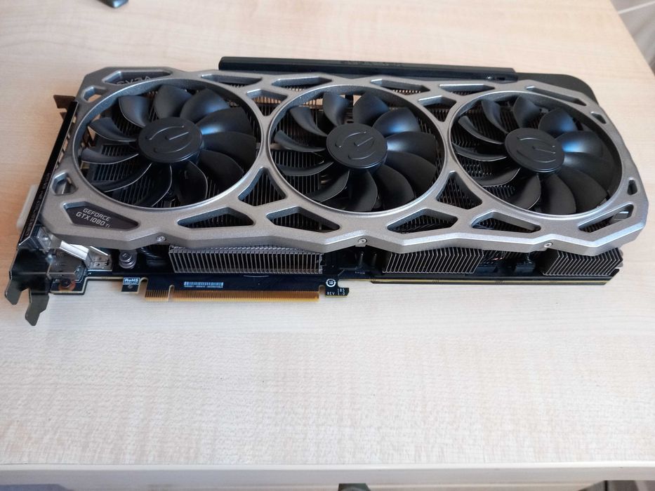 Видео карта EVGA GTX 1080ti