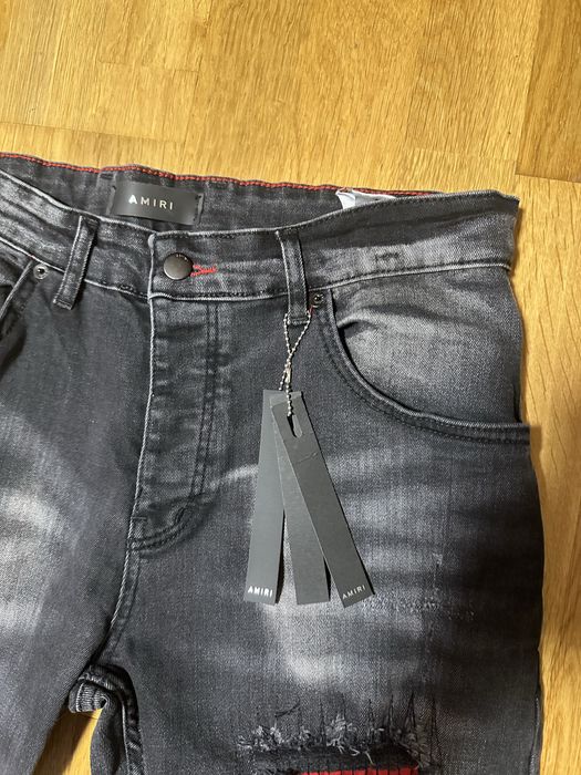 Blugi Amiri noi cu eticheta