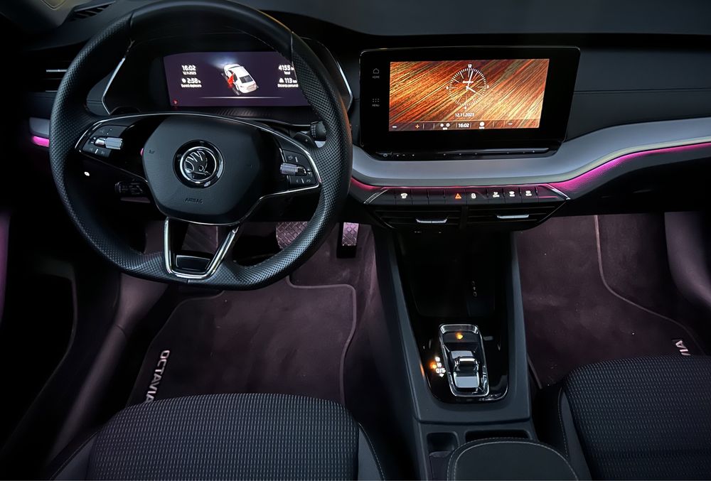 Skoda-OCT-AN 2024—(4000 -kM)-2.0 TDI  :BORD VIRTUAL : Adusa recent!!