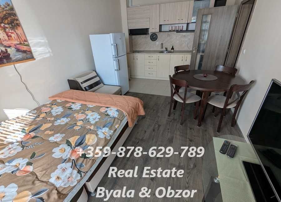 Продава се Двустаен апартамент в Бяла - 55 кв.м за 1000 €/кв.м - Снимка #2