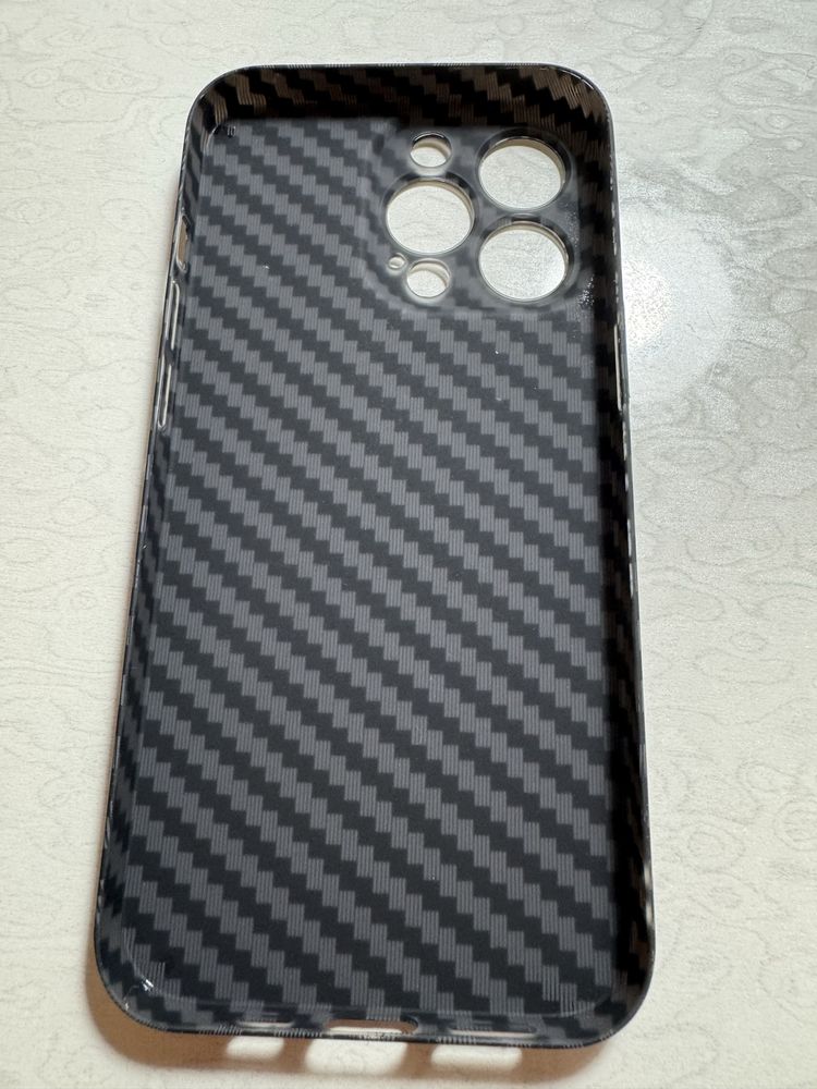 Husa Ultra Slim iPhone 13 pro stil fibra de carbon