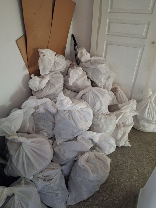 Debarasări locuințe  fier vechi la preț bun