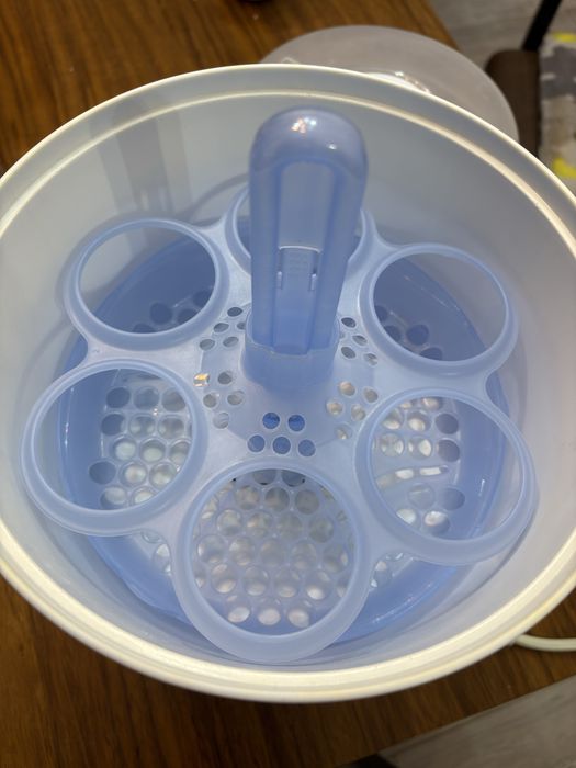 Sterilizat biberoane Philips Avent IQ 24