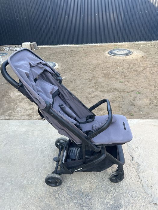Продам детскую прогулочную коляску Easywalker Milley 2