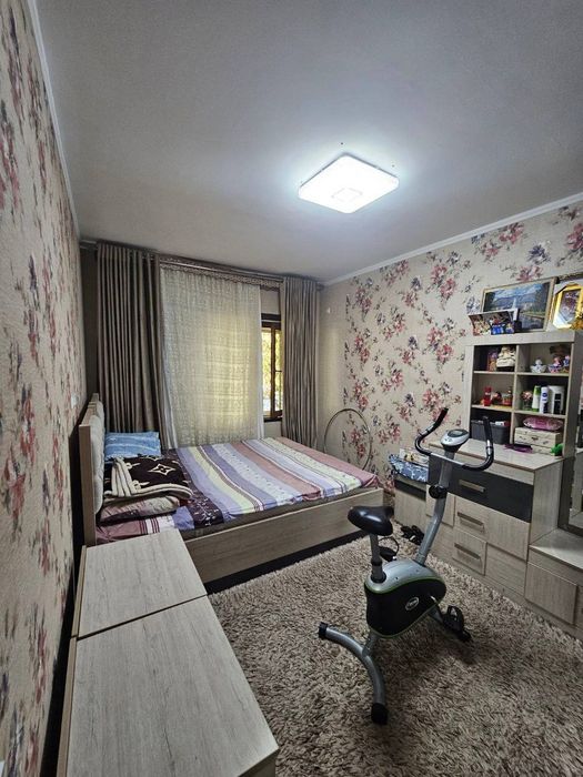 Продам квартиру Буюк ипак йули 3/2/5 70м2