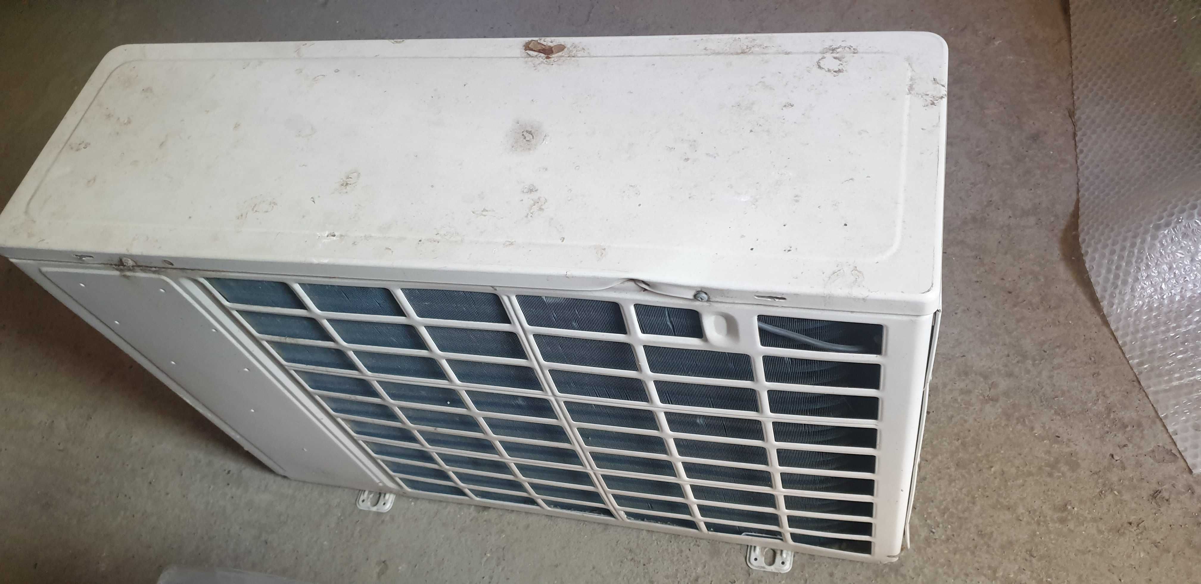 Aer conditionat HAIER HSU-12HVE03 12000 BTU/complet/functional/Galati