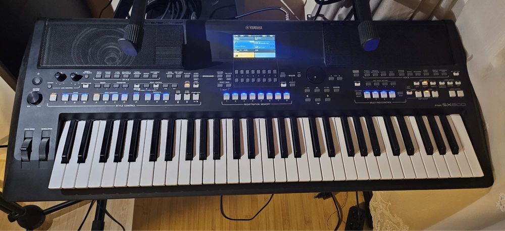 Orga yamaha sx600