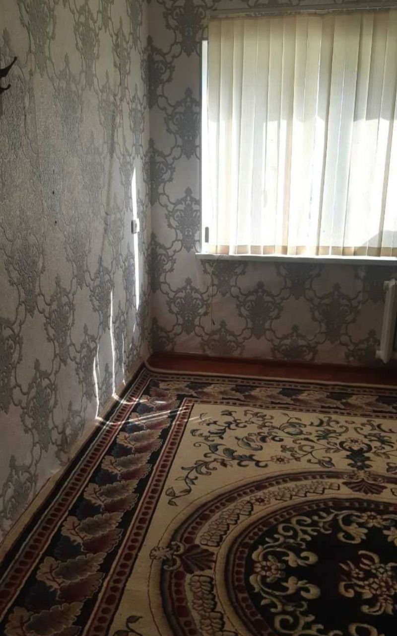 Срочно Академ городок. Ул. Муминова. 1/4/4  28м²