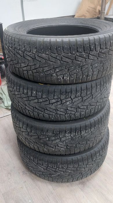 275/60 R20 Nokian  hakkapelliita зимняя шипованная