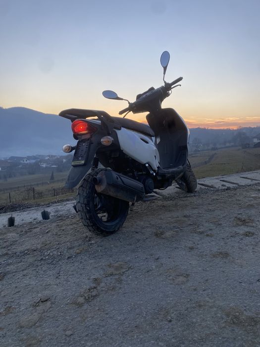 Vand scuter de 49cc