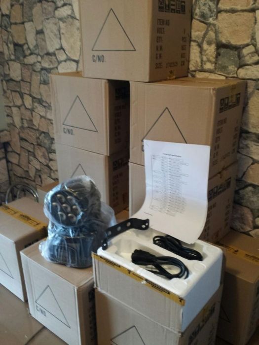 Moving Head 7x12w RGBW efecte lumini disco