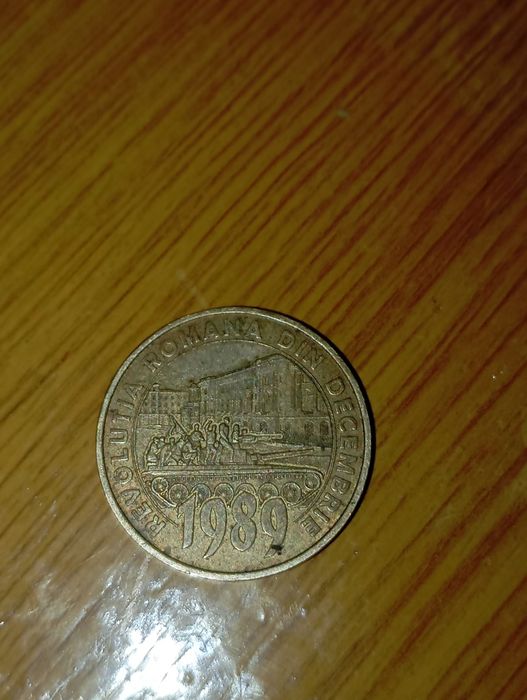 Vând moneda 1989