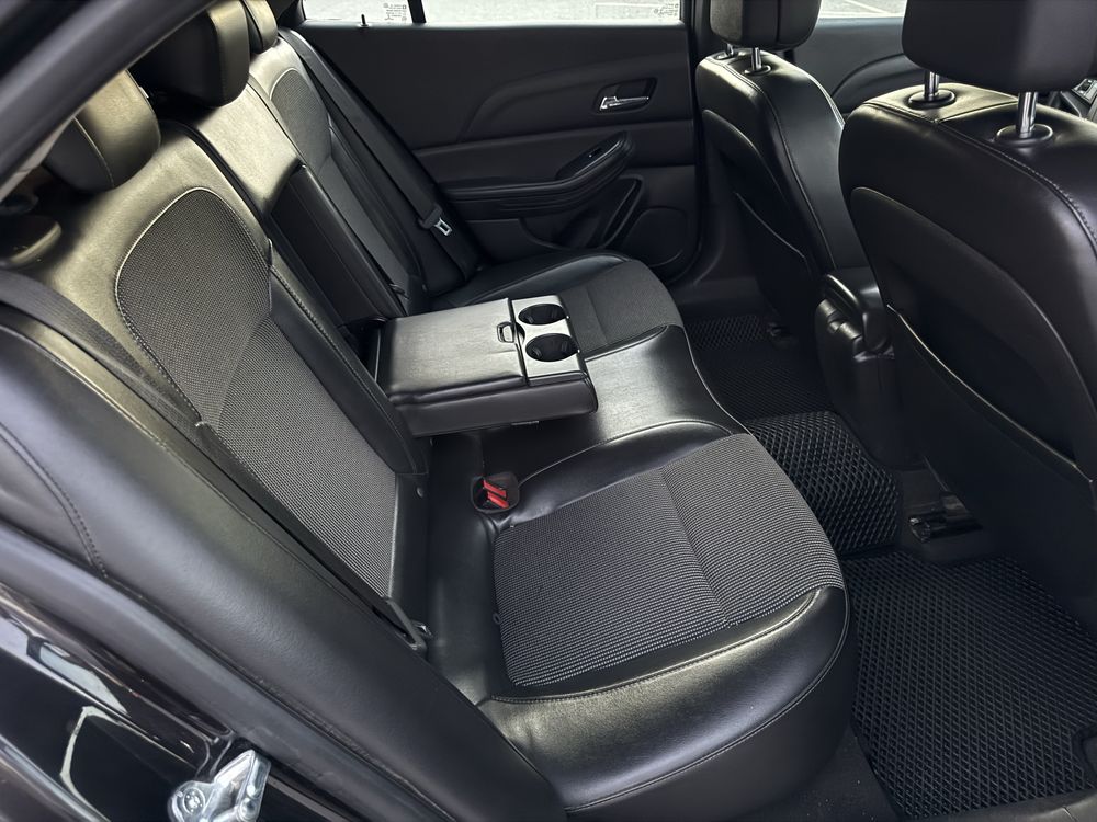 Chevrolet Malibu 2014 2 позиция с люком