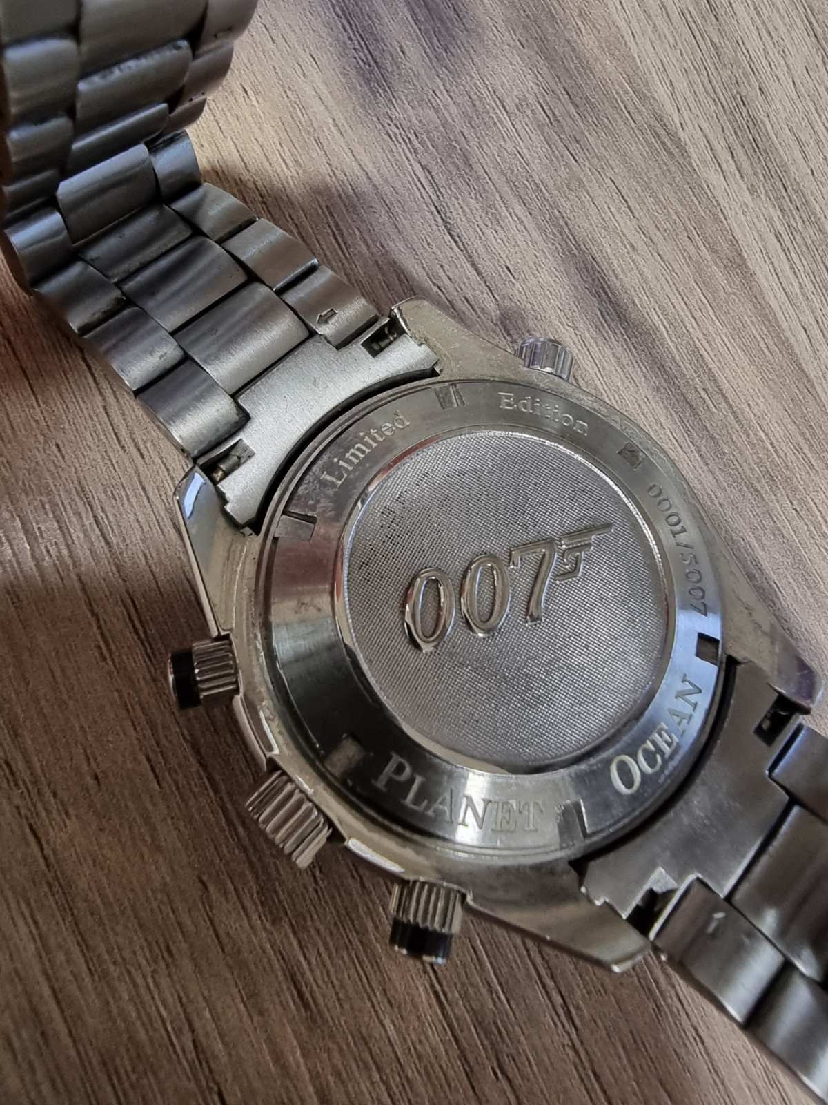 Сребрист часовник Omega