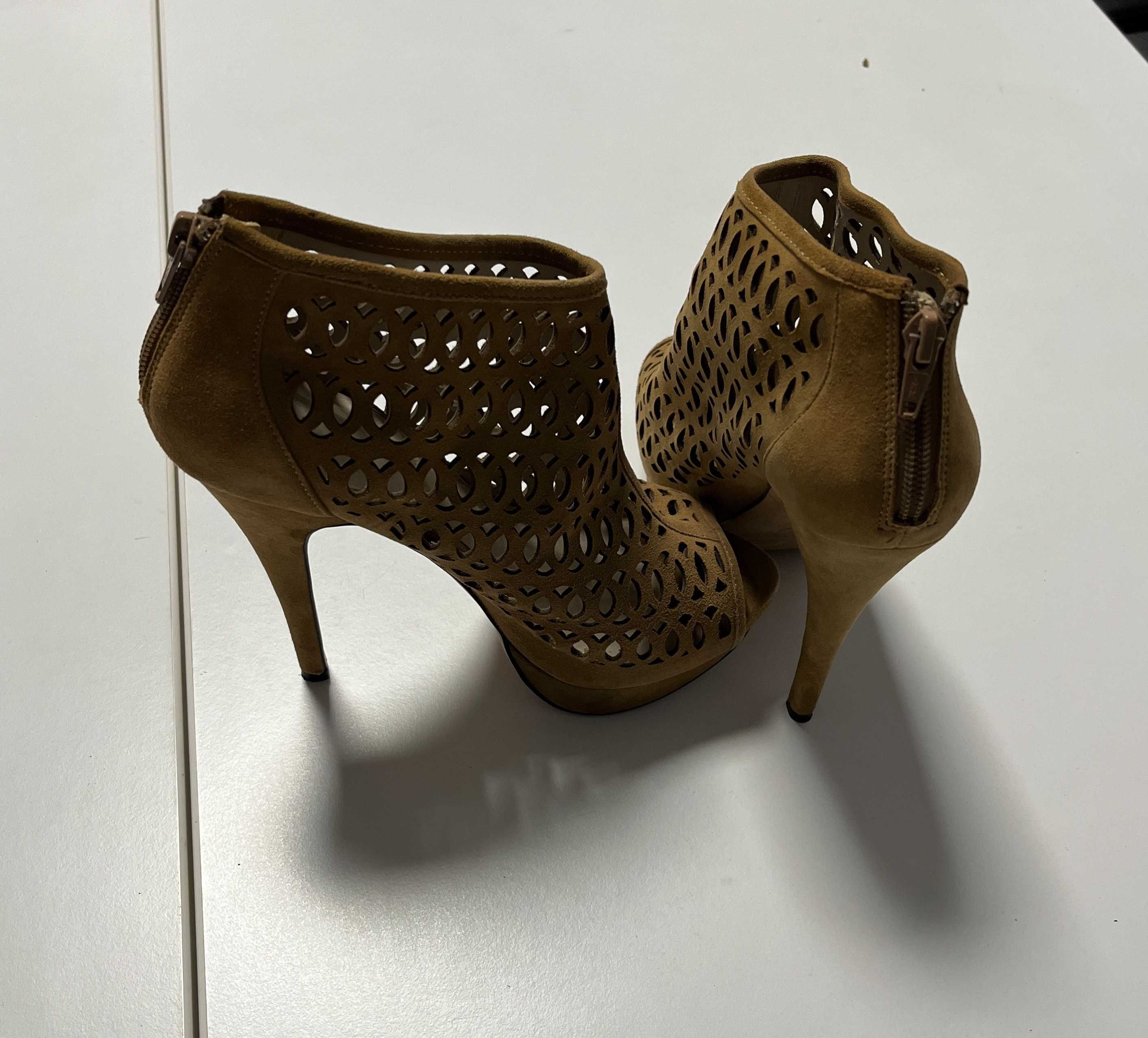 Pantofi / sandale / botine decupate dama ALDO Piele, marime 38.5