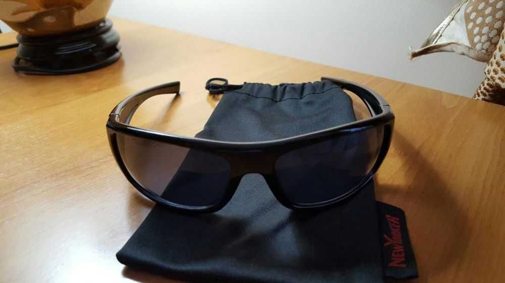 Vand ochelari de soare H&M impecabili