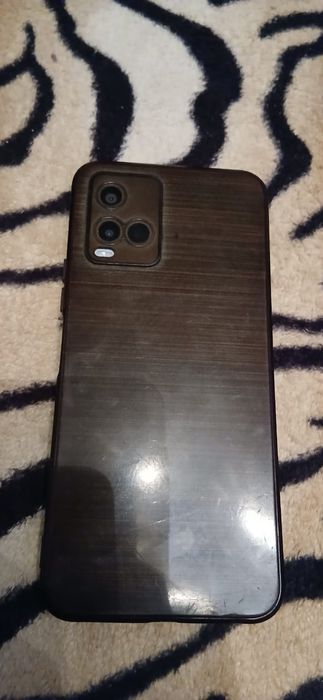 Продам телефон Vivo y 21