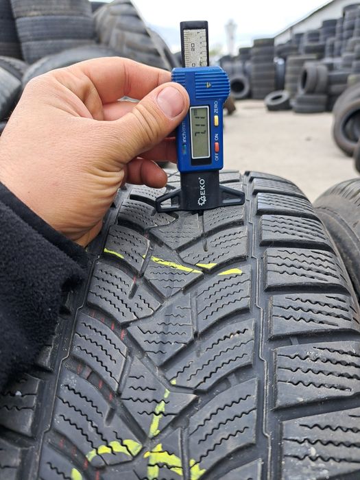 Anvelope de iarna 225-60r17 Dunlop