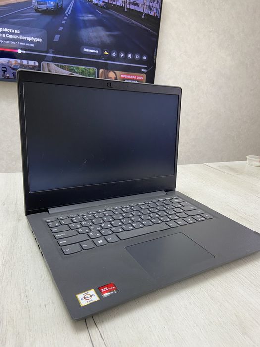Продам ноутбук lenovo v14-ADA