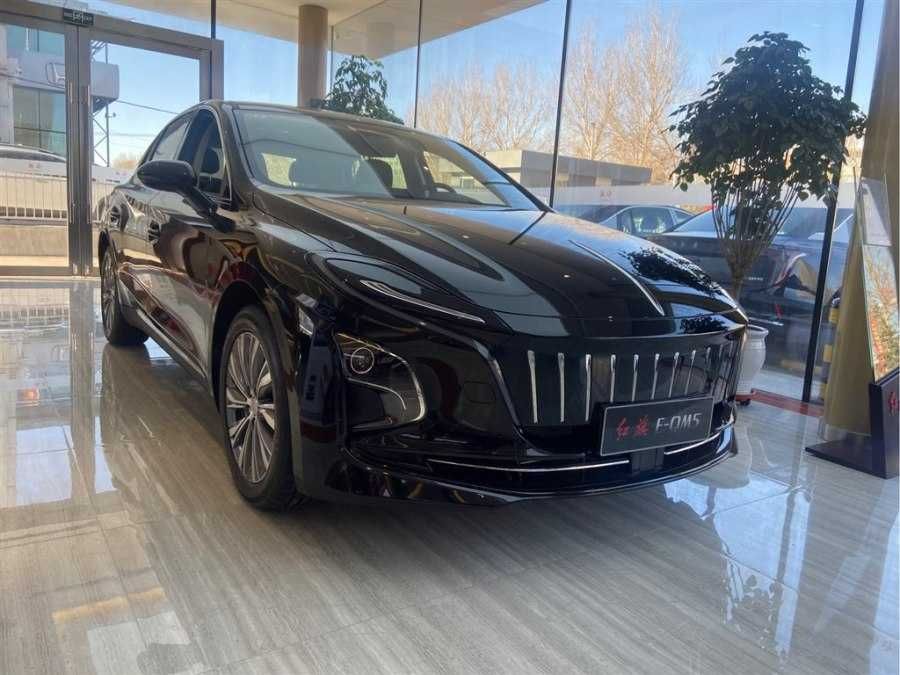 Hongqie E-QM5 450km Ideal holatda Yilli 2025