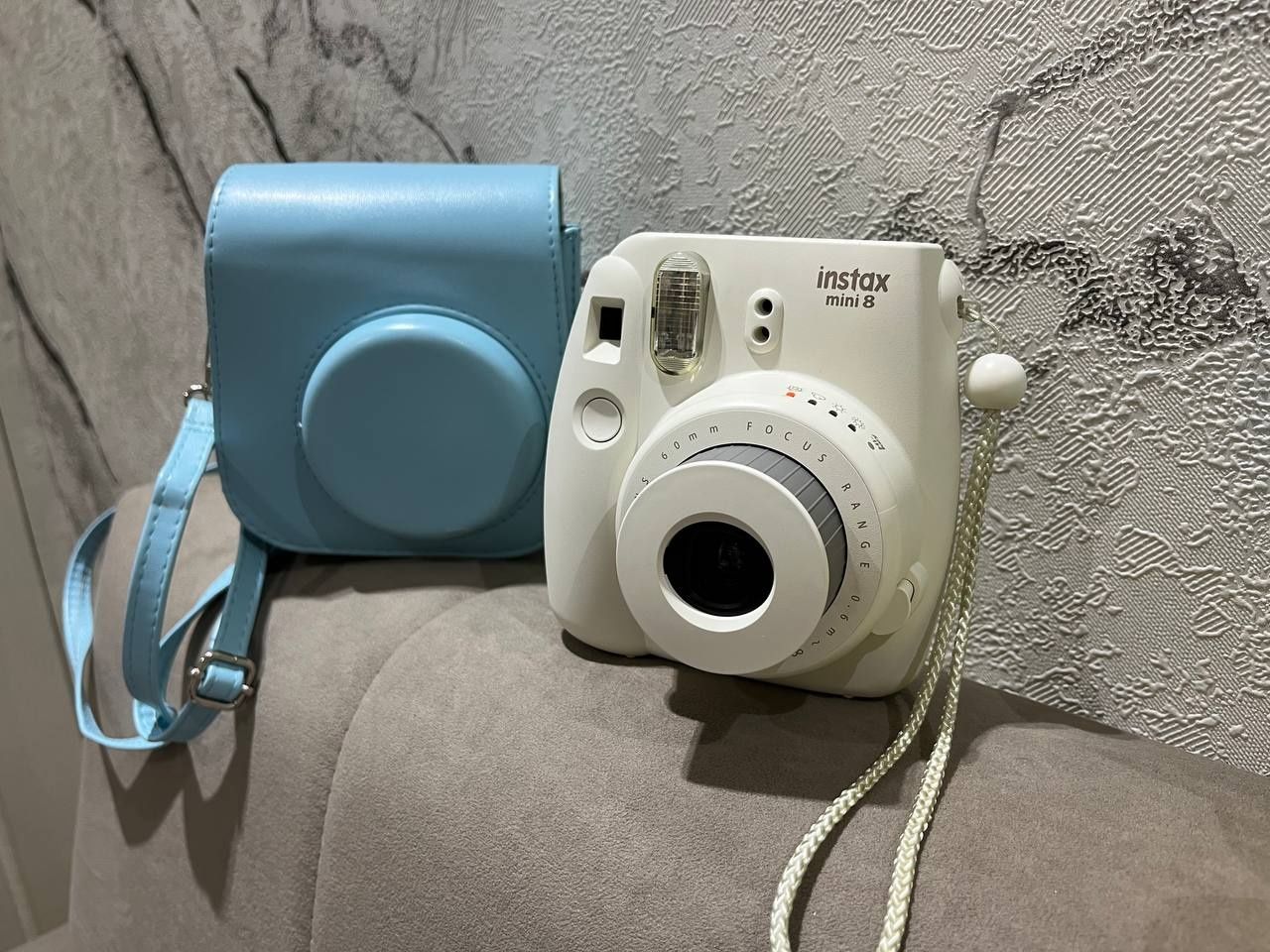 Фотоаппарат instax 8 mini