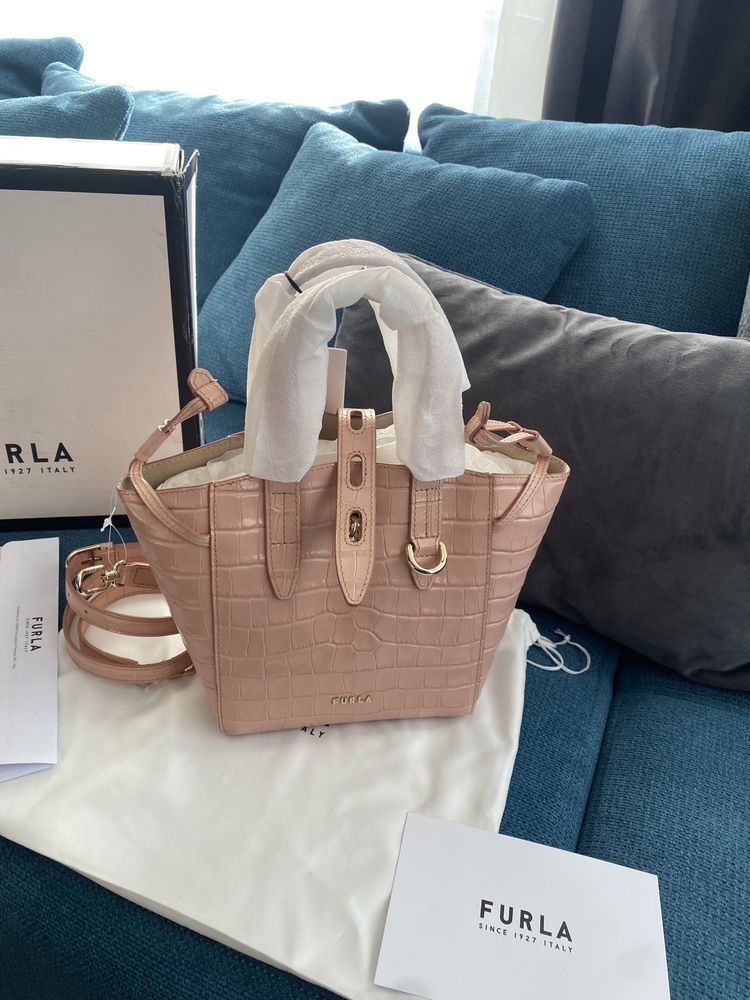 FURLA NET Tote Mini Rose! Нова, 100 % оригинал с всички документи.