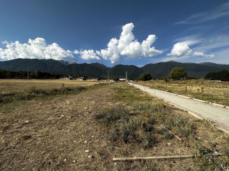 Парцел в регулация Пирин Голф