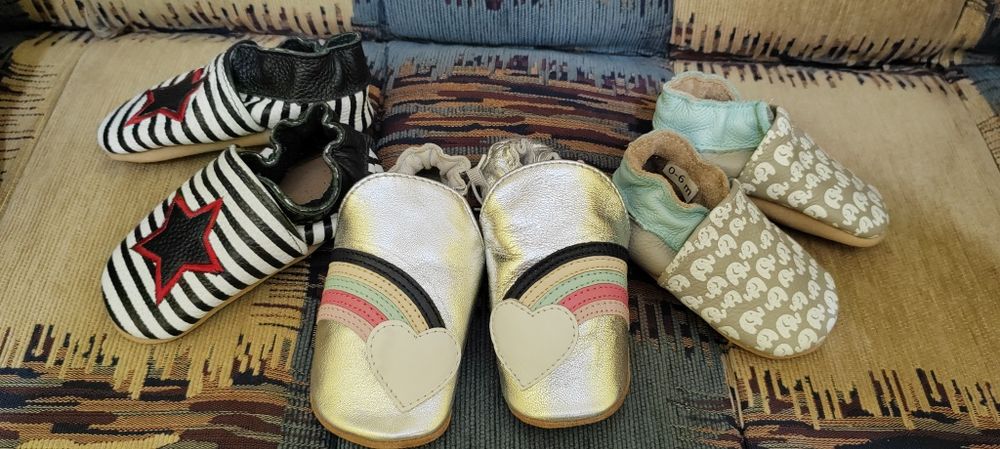 Vând încalțăminte piele pentru copii