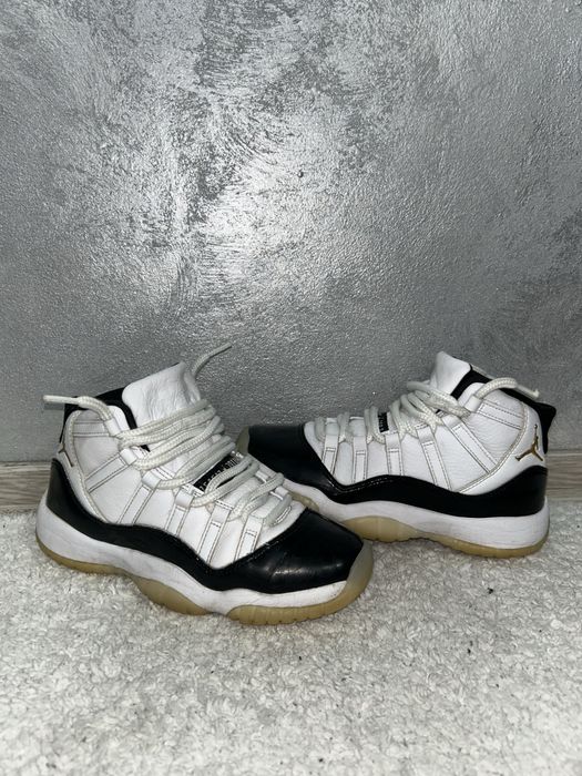 Jordan 11 Retro.