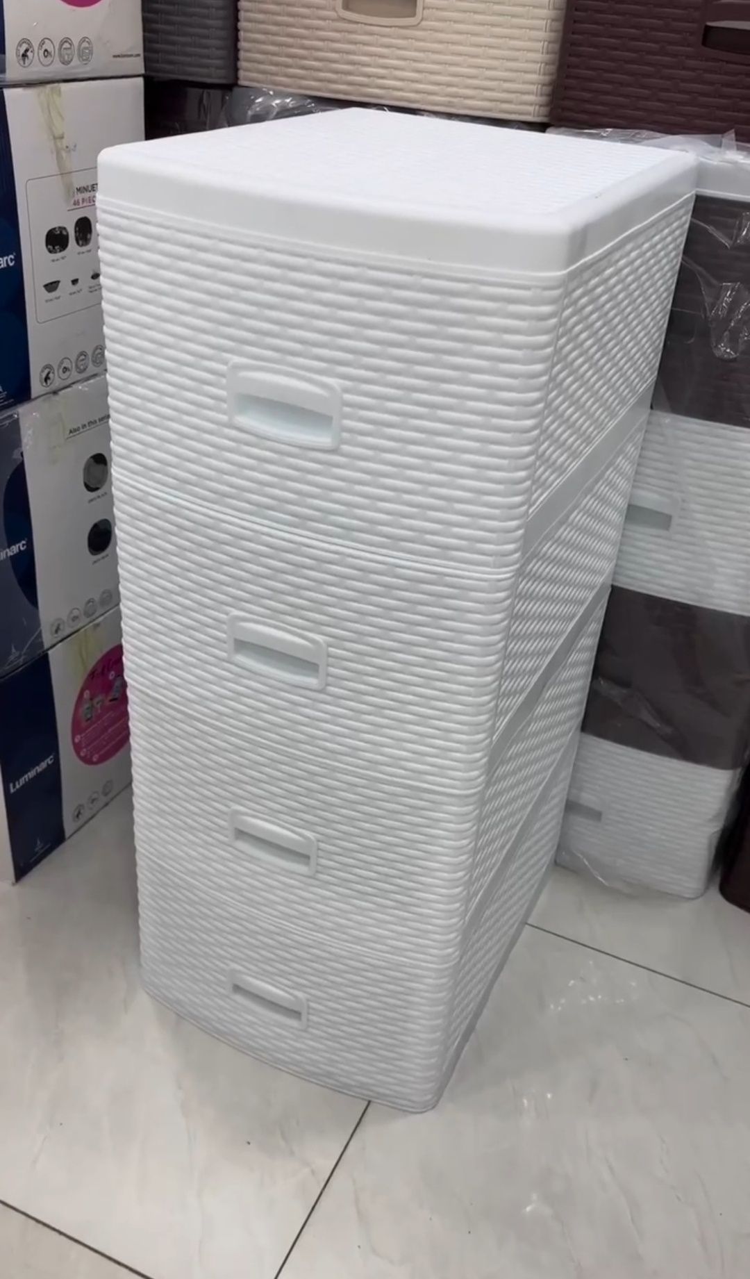 Plastmassa Kamotlar