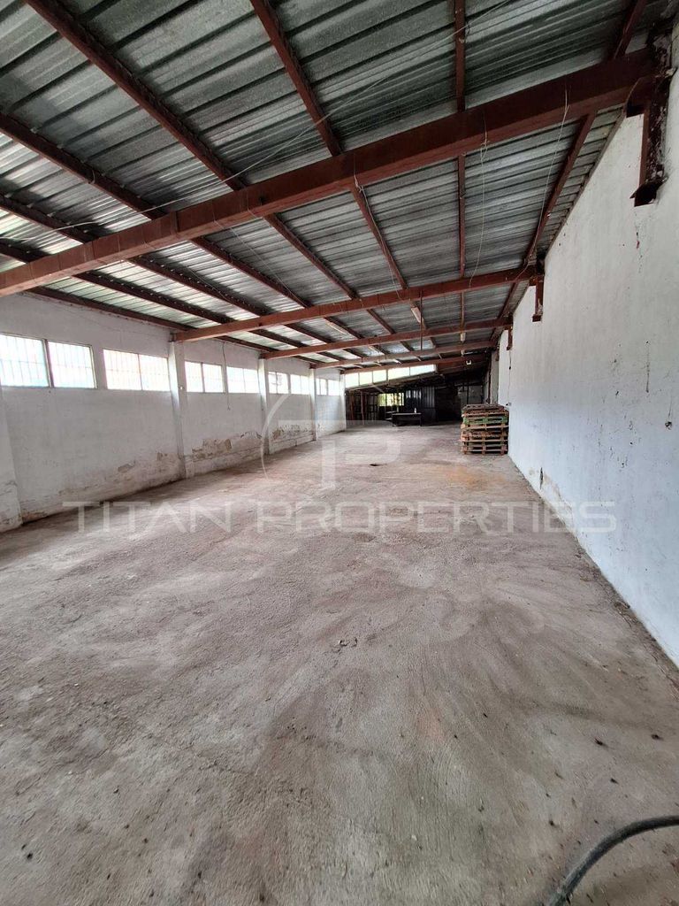 Продава се Склад в с. Брестник, Област Пловдив - 1500 кв.м за 256 €/кв.м - Снимка #4
