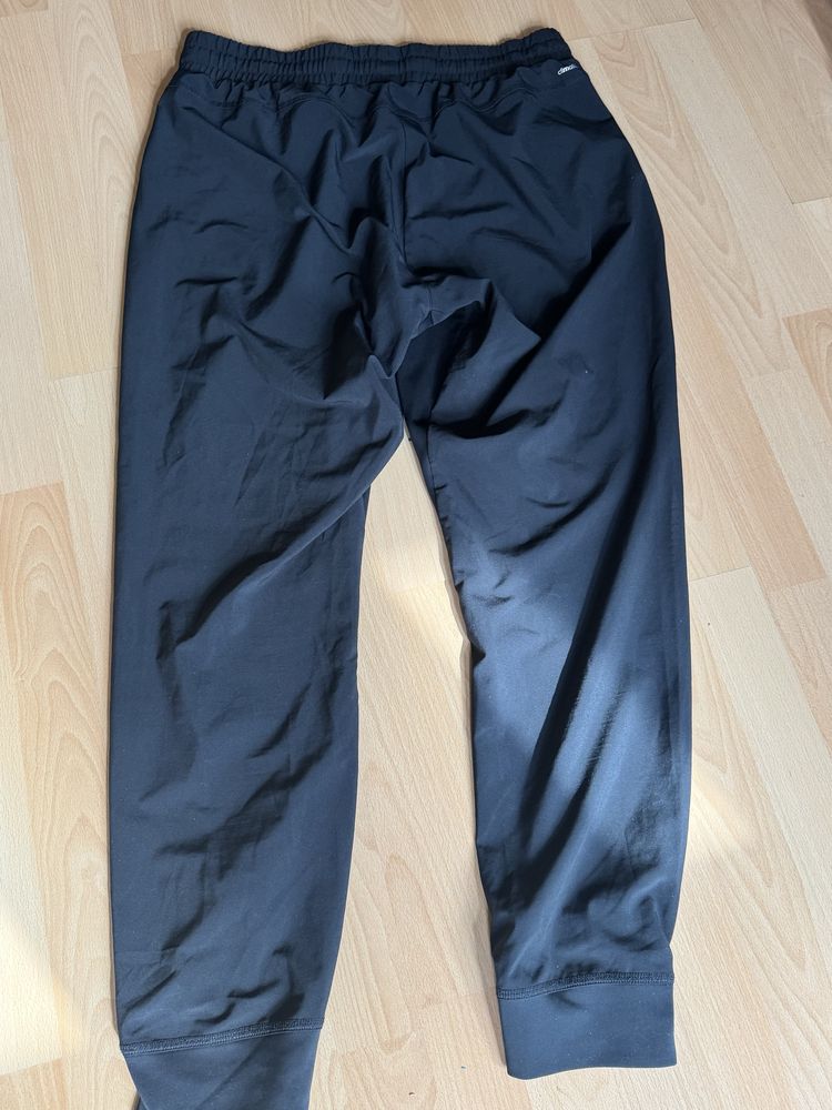 Оригинална мъжка черна долница Adidas Climalite ! L