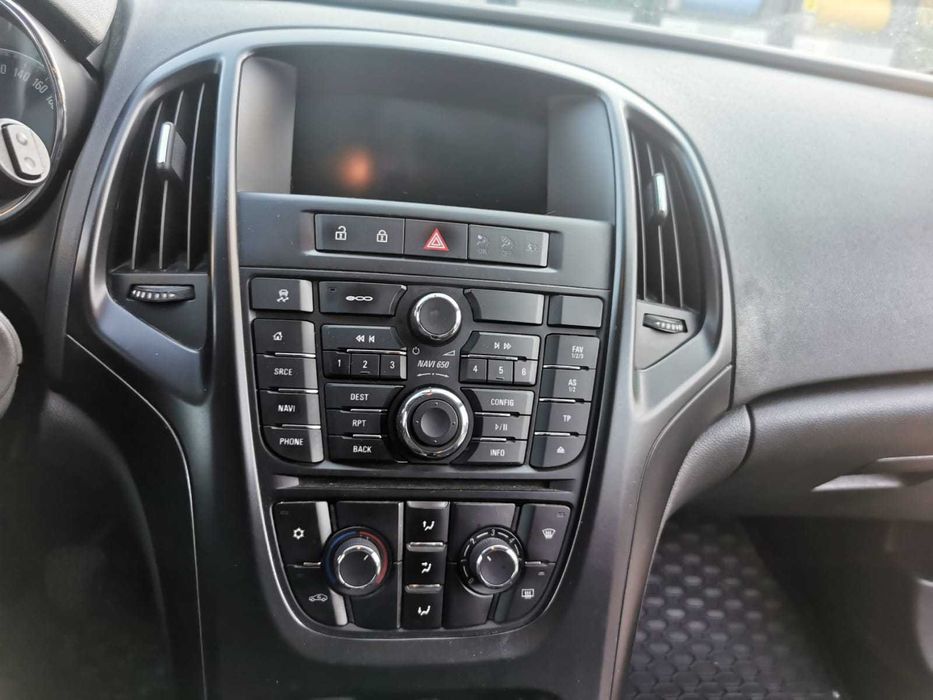 Opel Astra Sports Tourer 2015