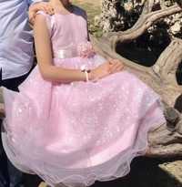 Официална,розова с блестящо рокля за момиче 10-11 г.