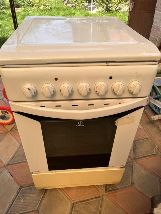 Газовая плита Indesit