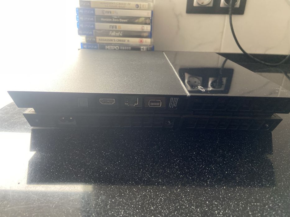 Playstation 4, джостик и диски