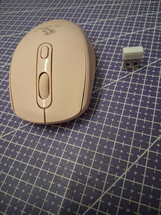 Безжична мишка розов цвят