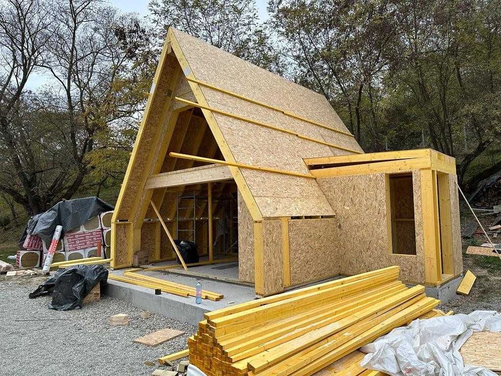 Cabana stil A-Frame din structura de lemn