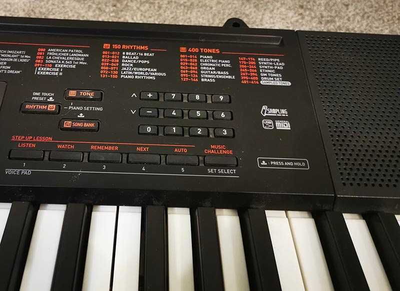 компютърна миди клавиатура CASIO LK-160 синтезатор с 5 октави и USB